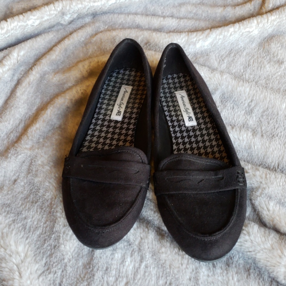 Suede loafers / flats